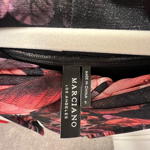 MARCIANO FLORAL OFF THE SHOULDER MIDI DRESS - Picture 6 of 6